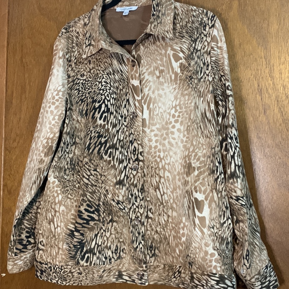 Cali and York Size Large Faux Suede Tan Animal Print Shacket with pockets